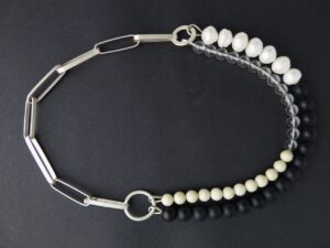 Pearl row chain