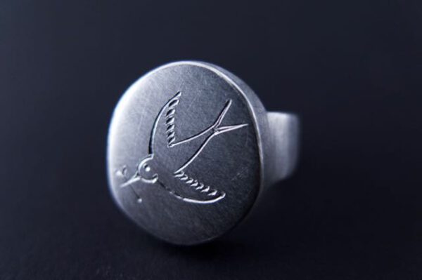 Bird signet ring