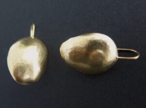 Golden pod earrings