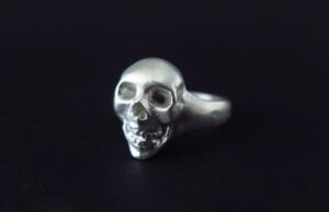 Skull silver ring