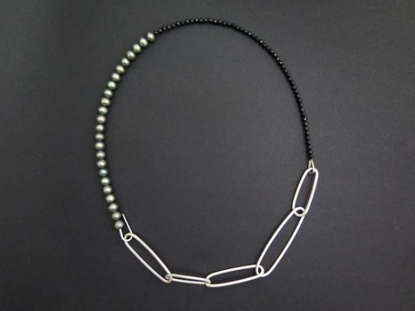 Five link neckpiece